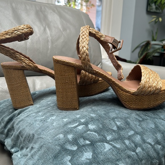 New Chinese Laundry womens Truett Ankle Strap high Heeled Sandal - Picture 8 of 10